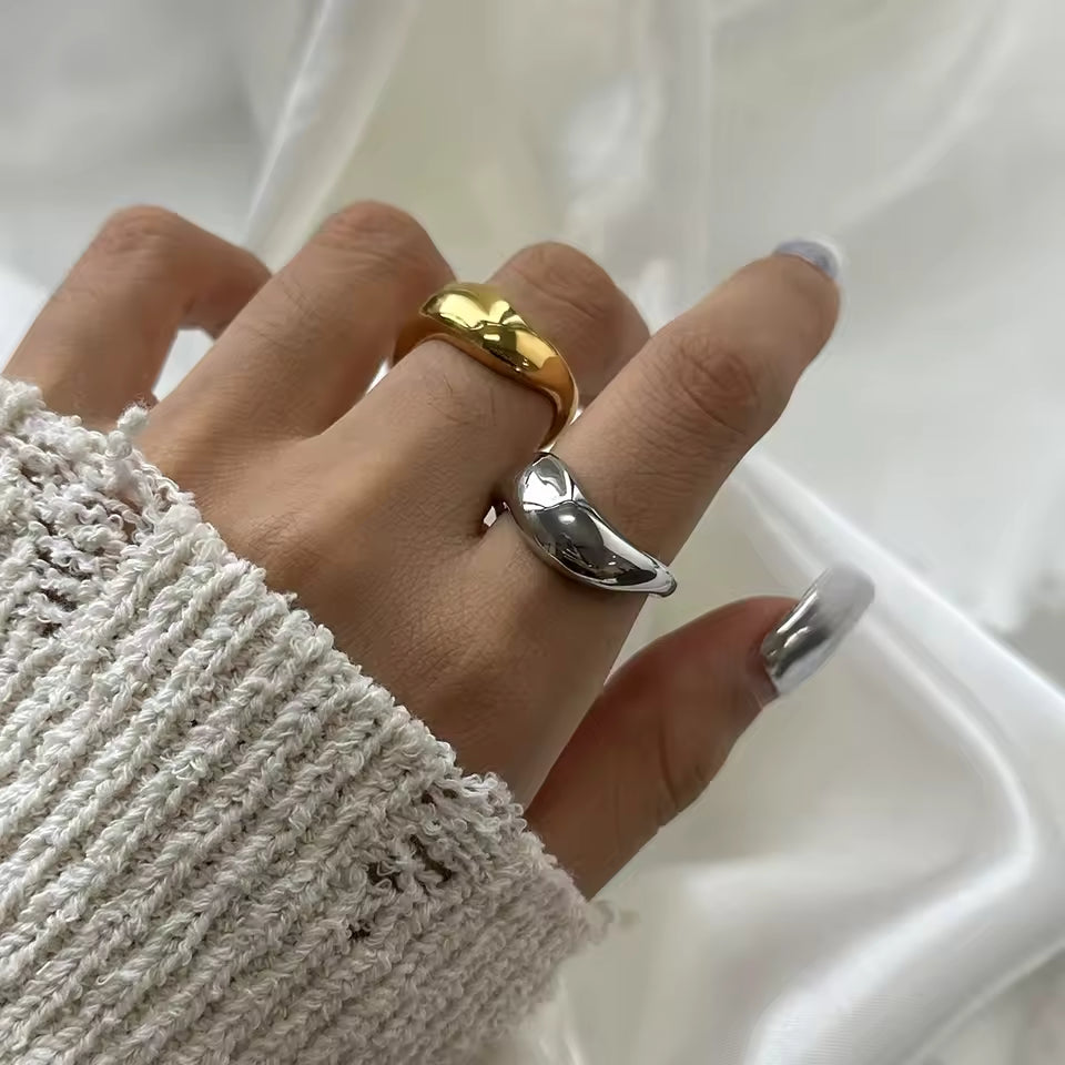 The Gleaming Contour