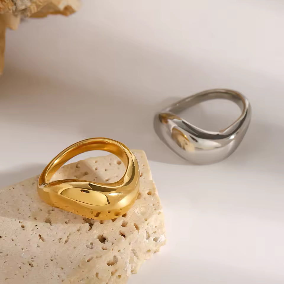 The Gleaming Contour