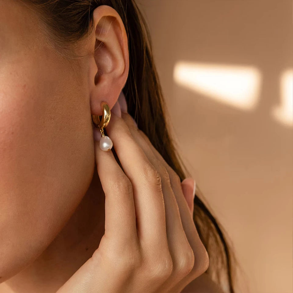 The Pearl Drop Elegance